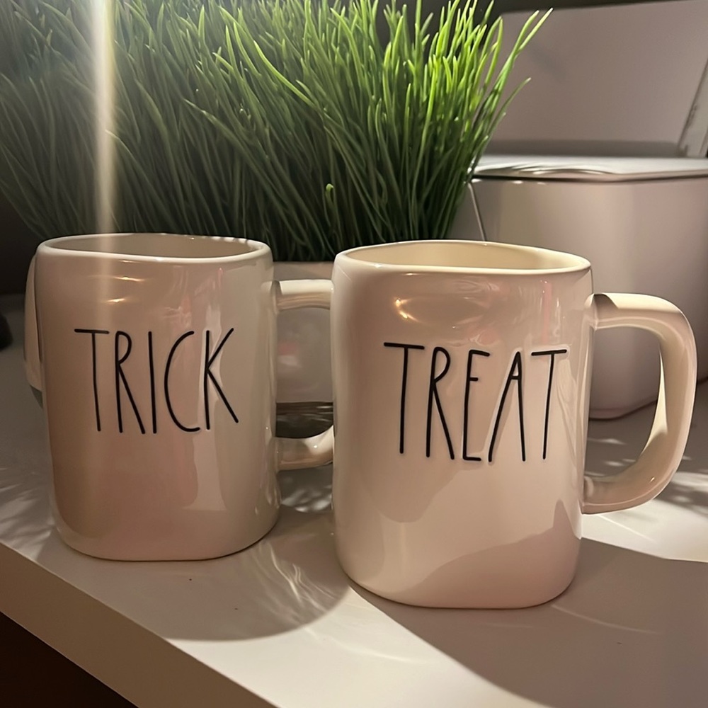 Rae Dunn Halloween Mugs - Picture 1 of 7